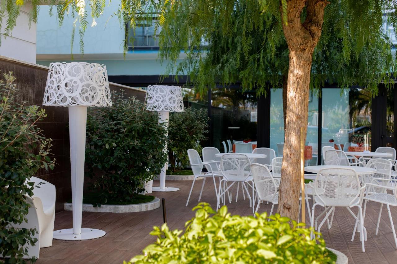 Hotel Continental Tortoreto Exterior foto